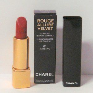 Rouge Allure Velvet by Chanel Luminous Matte Lip Colour 61 Intuitive